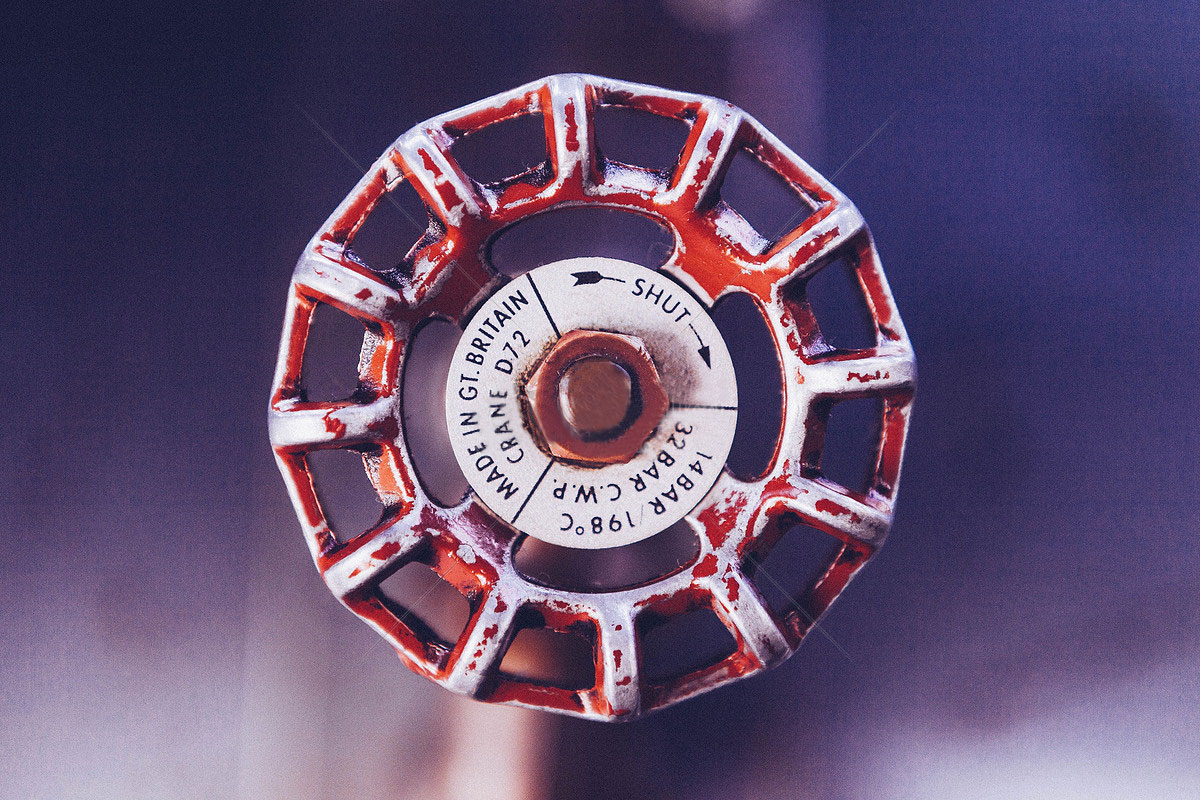 選購(gòu)閥門時(shí)需要注意哪些問(wèn)題？