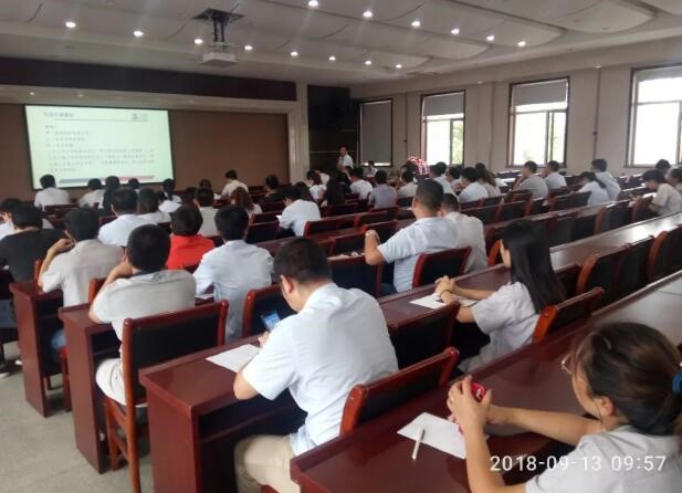 遠(yuǎn)大閥門組織員工培訓(xùn)學(xué)習(xí)相關(guān)法律知識(shí)